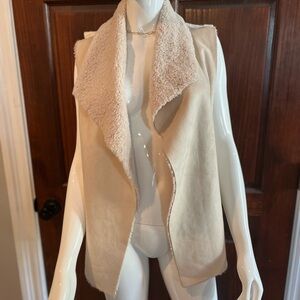 Paparazzi Ivory Cream White Suede Sherpa Open Front Knit Vest Size S